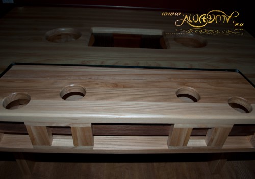 http://www.awadon.eu/wp-content/uploads/stolik-kaseta-16.jpg